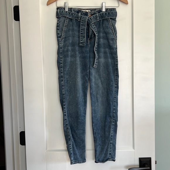 abercrombie kids Other - Abercrombie Kids Girls High-Rise Mini Mom Jean